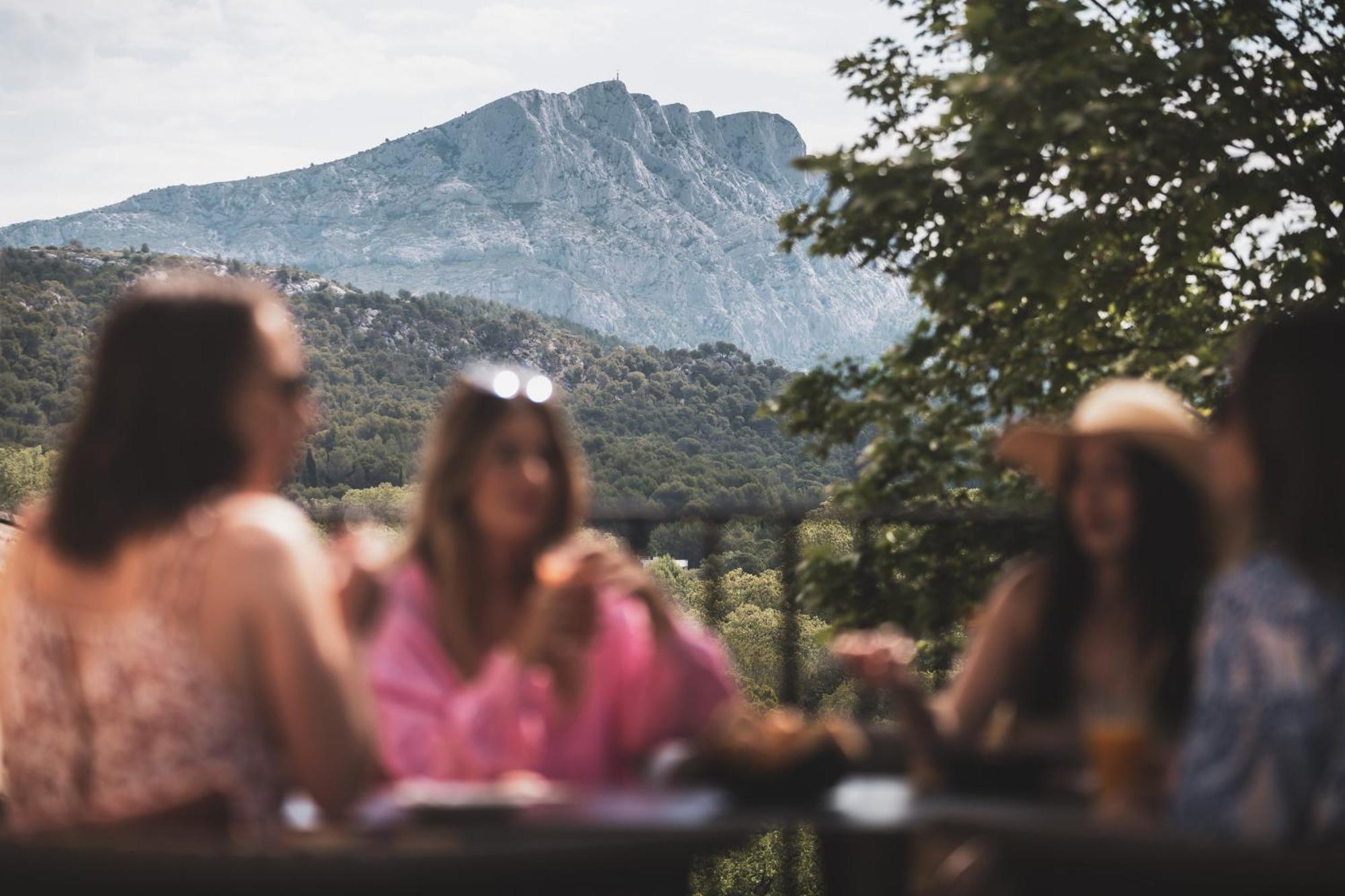 Les Lodges Sainte-Victoire Hotel & Spa Le Tholonet Екстер'єр фото